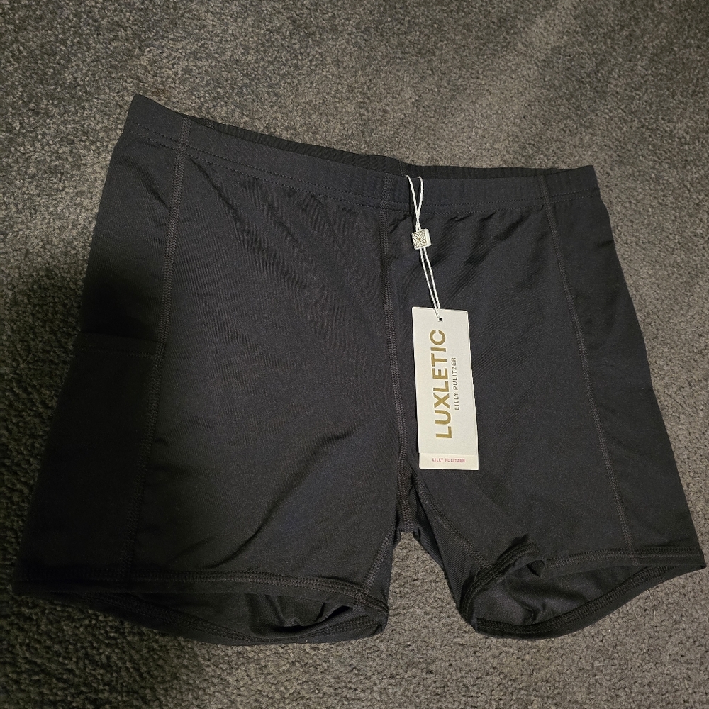🖤NWT Lilly Pulitzer Luxletic Black Shorts